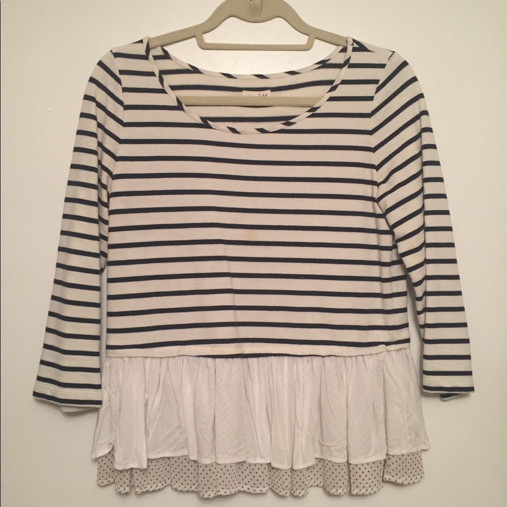 Reduced price - Flowy top!